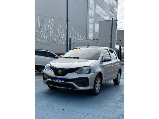 TOYOTA ETIOS 1.5 X PLUS 16V FLEX 4P AUTOMÁTICO